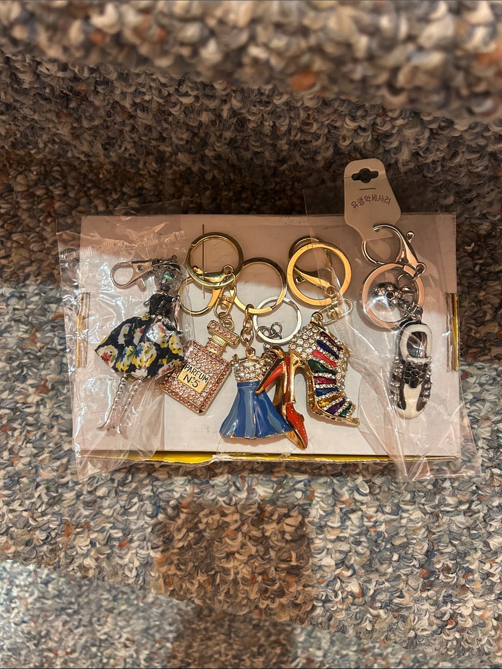 Chic Multi-Charms Key & Card Holder Set - Blue, Red, Gold Accents